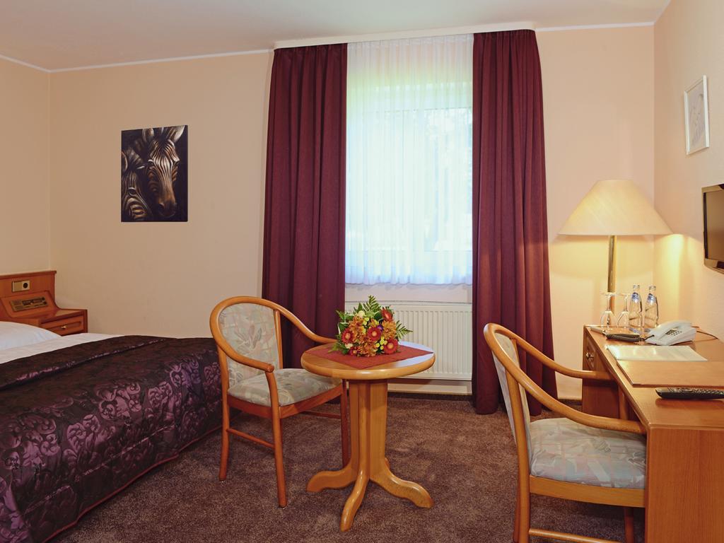 Kaerntner Stub'N Hotel Koenigslutter am Elm Room photo